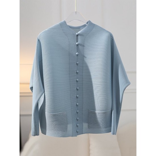 Buttoned Pleated Pockets Solid Color Long Sleeves Loose Round-Neck Outerwear Buttoned Pleated Pockets Solid Color Long Sleeves Loose Round-Neck Outerwear