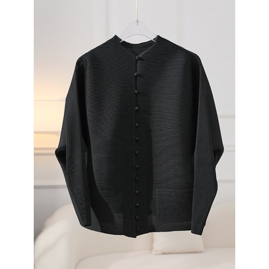 Buttoned Pleated Pockets Solid Color Long Sleeves Loose Round-Neck Outerwear Buttoned Pleated Pockets Solid Color Long Sleeves Loose Round-Neck Outerwear