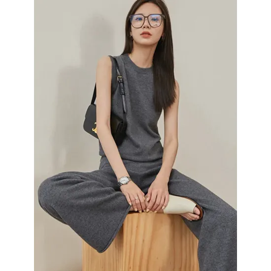 Urban Loose Solid Round-Neck Vest Top& V-Neck Sweater Tops& Wide Leg Pants Three-Piece Set Urban Loose Solid Round-Neck Vest Top& V-Neck Sweater Tops& Wide Leg Pants Three-Piece Set