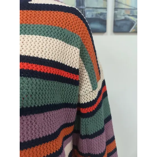 Original Long Sleeves Loose Contrast Color Striped Round-Neck Sweater Tops Original Long Sleeves Loose Contrast Color Striped Round-Neck Sweater Tops