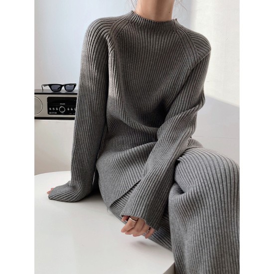 Urban Loose Solid Round-Neck Split-Side Sweater& Wide Leg Pants Suits Urban Loose Solid Round-Neck Split-Side Sweater& Wide Leg Pants Suits