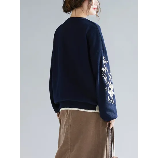 Original Embroidere Round-Neck Knitting Sweater