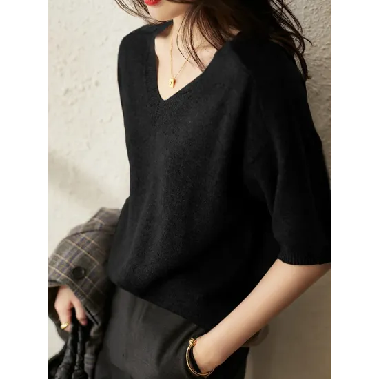Urban Solid Color V-Neck Knitting Pullover Urban Solid Color V-Neck Knitting Pullover