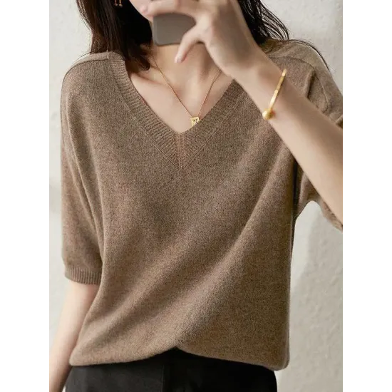 Urban Solid Color V-Neck Knitting Pullover Urban Solid Color V-Neck Knitting Pullover