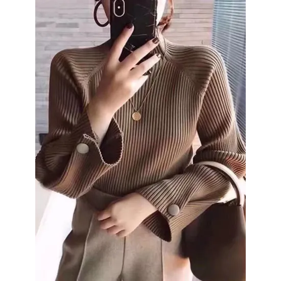 Simple Loose Solid Color High-Neck Sweater Simple Loose Solid Color High-Neck Sweater