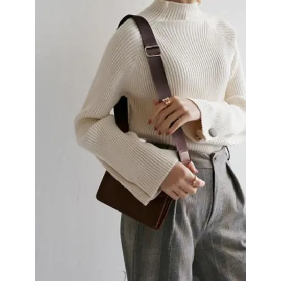 Simple Loose Solid Color High-Neck Sweater Simple Loose Solid Color High-Neck Sweater
