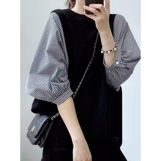 Split-Joint Half Sleeves Loose Round-Neck T-Shirts Split-Joint Half Sleeves Loose Round-Neck T-Shirts