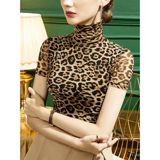 Urban Skinny Leopard High-Neck T-Shirts Tops Urban Skinny Leopard High-Neck T-Shirts Tops
