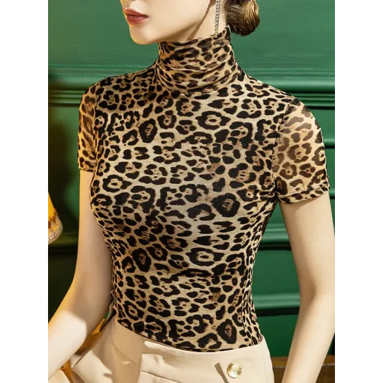 Urban Skinny Leopard High-Neck T-Shirts Tops Urban Skinny Leopard High-Neck T-Shirts Tops