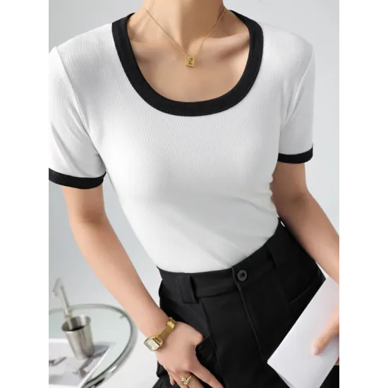 Contrast Color Short Sleeves Skinny Round-Neck T-Shirts Contrast Color Short Sleeves Skinny Round-Neck T-Shirts