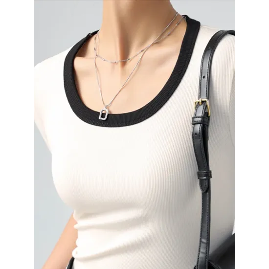 Contrast Color Short Sleeves Skinny Round-Neck T-Shirts Contrast Color Short Sleeves Skinny Round-Neck T-Shirts