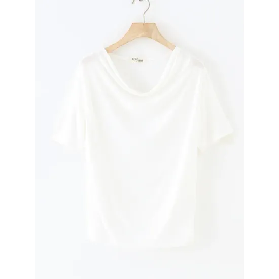 Pleated Solid Color Short Sleeves Heaps Collar T-Shirts Tops Pleated Solid Color Short Sleeves Heaps Collar T-Shirts Tops
