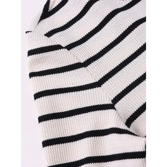 Contrast Color Striped Long Sleeves Skinny Round-Neck T-Shirts Tops Contrast Color Striped Long Sleeves Skinny Round-Neck T-Shirts Tops