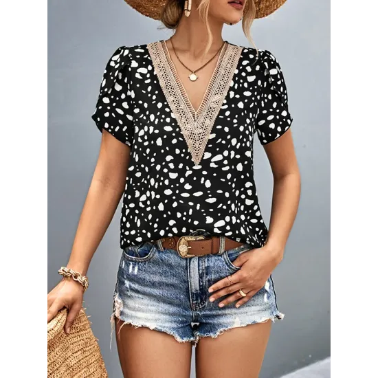Printed Petal Sleeves Short Sleeves V-Neck T-Shirts Tops Printed Petal Sleeves Short Sleeves V-Neck T-Shirts Tops
