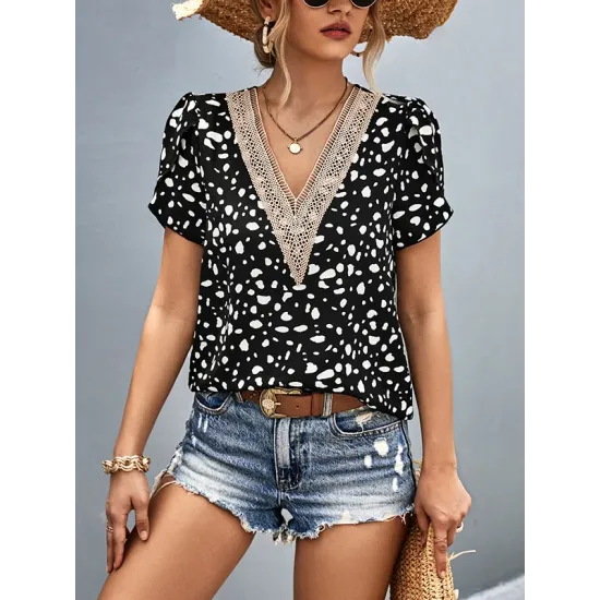 Printed Petal Sleeves Short Sleeves V-Neck T-Shirts Tops Printed Petal Sleeves Short Sleeves V-Neck T-Shirts Tops