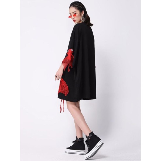 Red Goldfish Embroidered Loose Round Neck T-Shirt Dress Red Goldfish Embroidered Loose Round Neck T-Shirt Dress