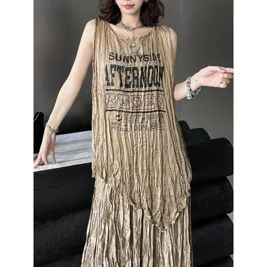 Asymmetric Letter Print Pleated Loose Sleeveless Round-Neck Vest Top Asymmetric Letter Print Pleated Loose Sleeveless Round-Neck Vest Top
