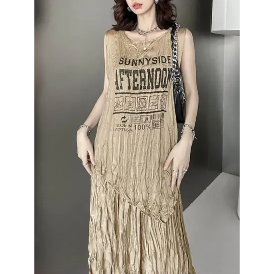 Asymmetric Letter Print Pleated Loose Sleeveless Round-Neck Vest Top Asymmetric Letter Print Pleated Loose Sleeveless Round-Neck Vest Top