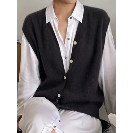 Buttoned Loose Sleeveless V-neck Vest Outerwear Knitwear Buttoned Loose Sleeveless V-neck Vest Outerwear Knitwear