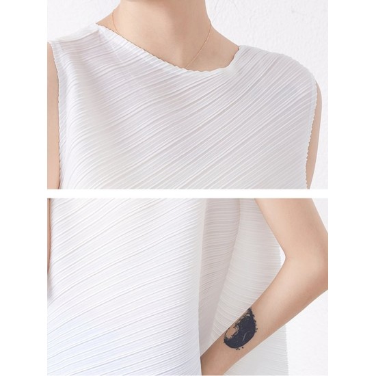 Simple Loose Sleeveless Pleated Asymmetric Solid Color Round-Neck Vest Top Simple Loose Sleeveless Pleated Asymmetric Solid Color Round-Neck Vest Top