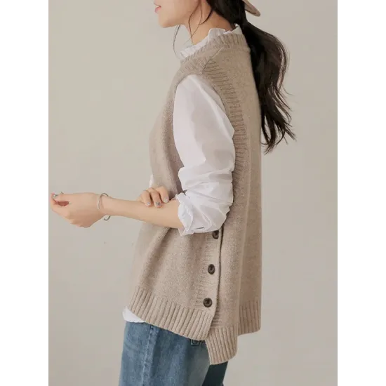 Simple Sleeveless Loose Buttoned Solid Color Round-Neck Sweater Vest Outerwear Simple Sleeveless Loose Buttoned Solid Color Round-Neck Sweater Vest Outerwear