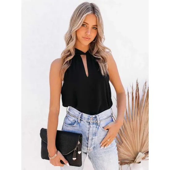 Stylish Selection Loose Solid Color Halter-Neck Vest Top Stylish Selection Loose Solid Color Halter-Neck Vest Top