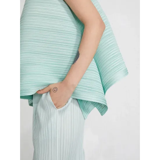 Cropped Sleeveless Pleated Round-Neck Vest Top Cropped Sleeveless Pleated Round-Neck Vest Top