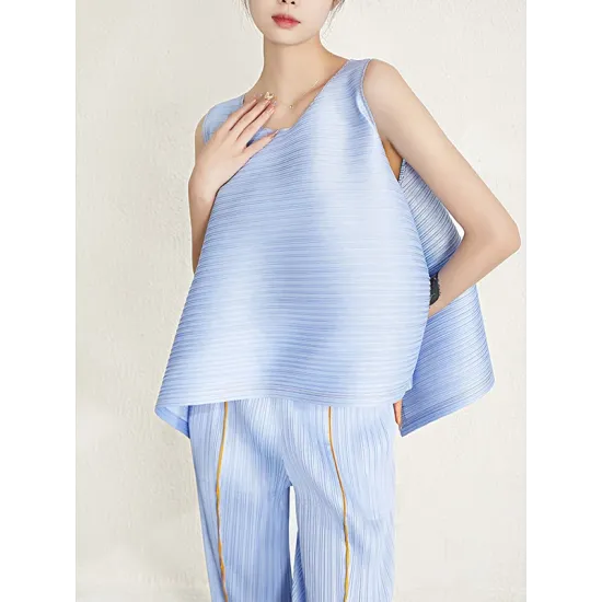Cropped Sleeveless Pleated Round-Neck Vest Top Cropped Sleeveless Pleated Round-Neck Vest Top