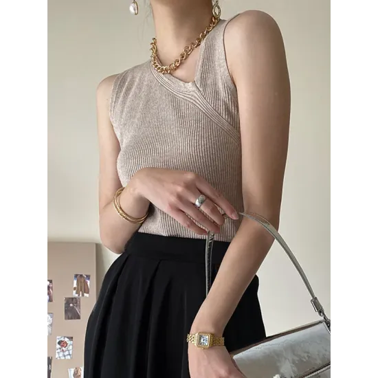 Asymmetric Solid Color Sleeveless V-Neck Vest Top Asymmetric Solid Color Sleeveless V-Neck Vest Top