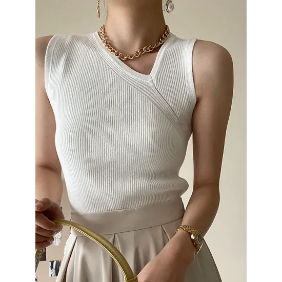 Asymmetric Solid Color Sleeveless V-Neck Vest Top Asymmetric Solid Color Sleeveless V-Neck Vest Top