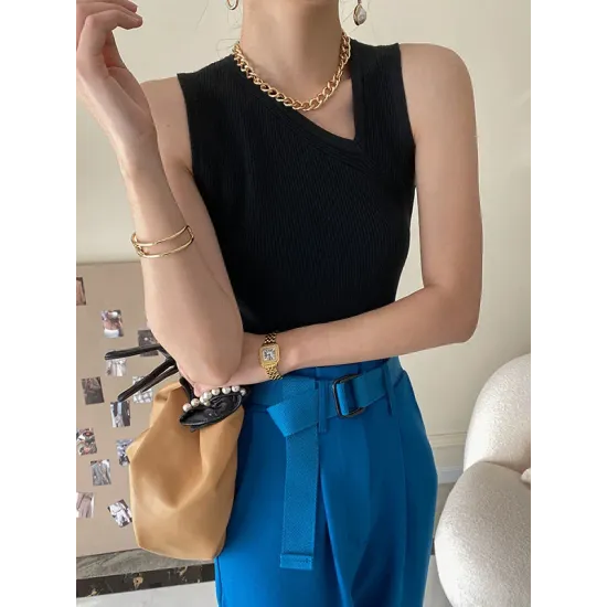 Asymmetric Solid Color Sleeveless V-Neck Vest Top Asymmetric Solid Color Sleeveless V-Neck Vest Top