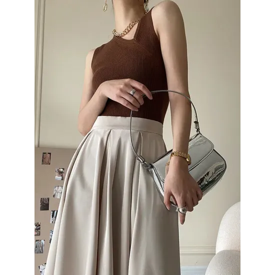 Asymmetric Solid Color Sleeveless V-Neck Vest Top Asymmetric Solid Color Sleeveless V-Neck Vest Top