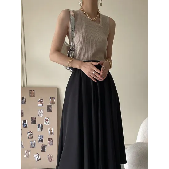 Asymmetric Solid Color Sleeveless V-Neck Vest Top Asymmetric Solid Color Sleeveless V-Neck Vest Top