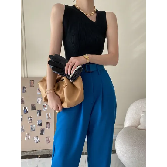Asymmetric Solid Color Sleeveless V-Neck Vest Top Asymmetric Solid Color Sleeveless V-Neck Vest Top
