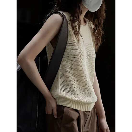 Hollow Solid Color Loose Sleeveless Round-neck Vest Top Hollow Solid Color Loose Sleeveless Round-neck Vest Top
