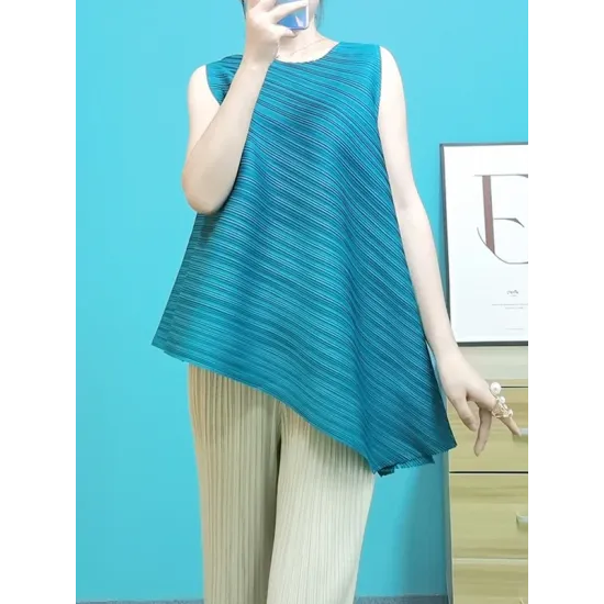 Pleated Solid Color Irregular Clipping Loose Round-Neck Vest Top Pleated Solid Color Irregular Clipping Loose Round-Neck Vest Top