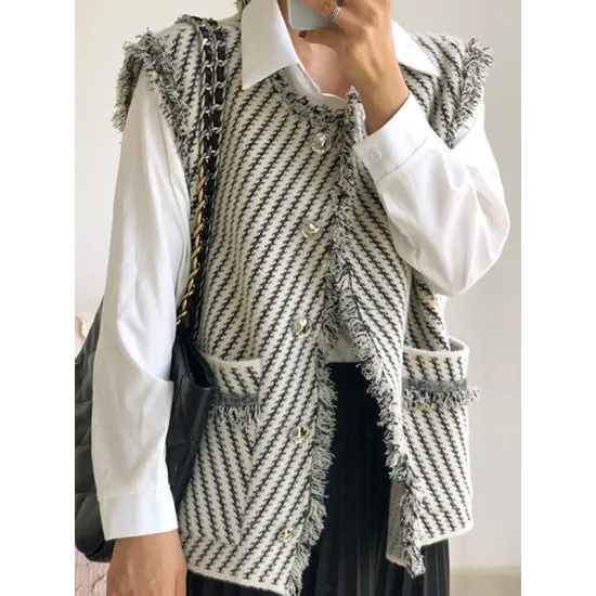 Buttoned Fringed Pockets Striped Loose Sleeveless V-Neck Vest Outerwear Buttoned Fringed Pockets Striped Loose Sleeveless V-Neck Vest Outerwear