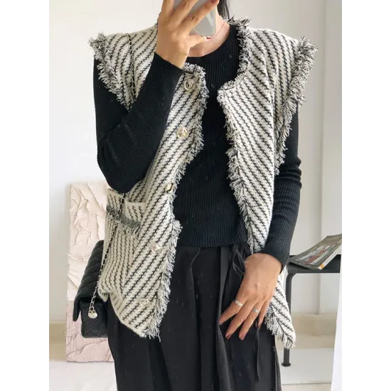 Buttoned Fringed Pockets Striped Loose Sleeveless V-Neck Vest Outerwear Buttoned Fringed Pockets Striped Loose Sleeveless V-Neck Vest Outerwear